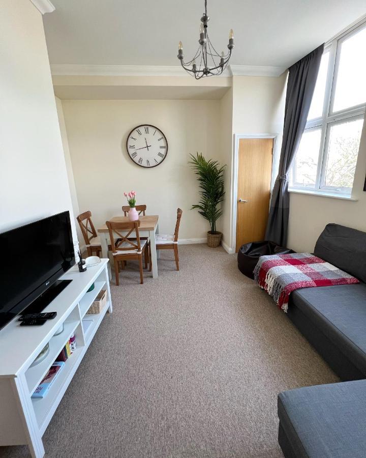 Cosy Town Centre Apartment Close To Beach Bournemouth Eksteriør bilde